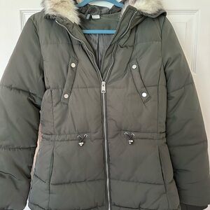 H&M Olive Green Quilted Puffer Jacket with Faux Fur Hood